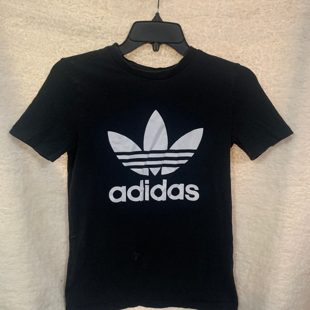 Adidas tshirt